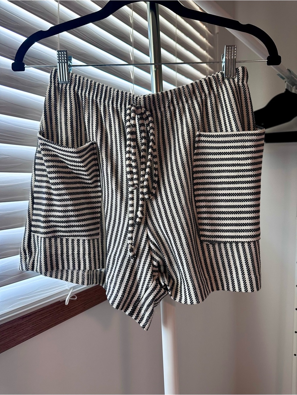 Ces Femme Black & White Striped High Waist Pull-On Shorts